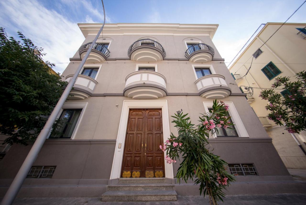 Palazzo Novecento Leilighet Margherita Di Savoia Eksteriør bilde